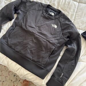 The North Face Women’s Charcoal Ventrix Crewneck